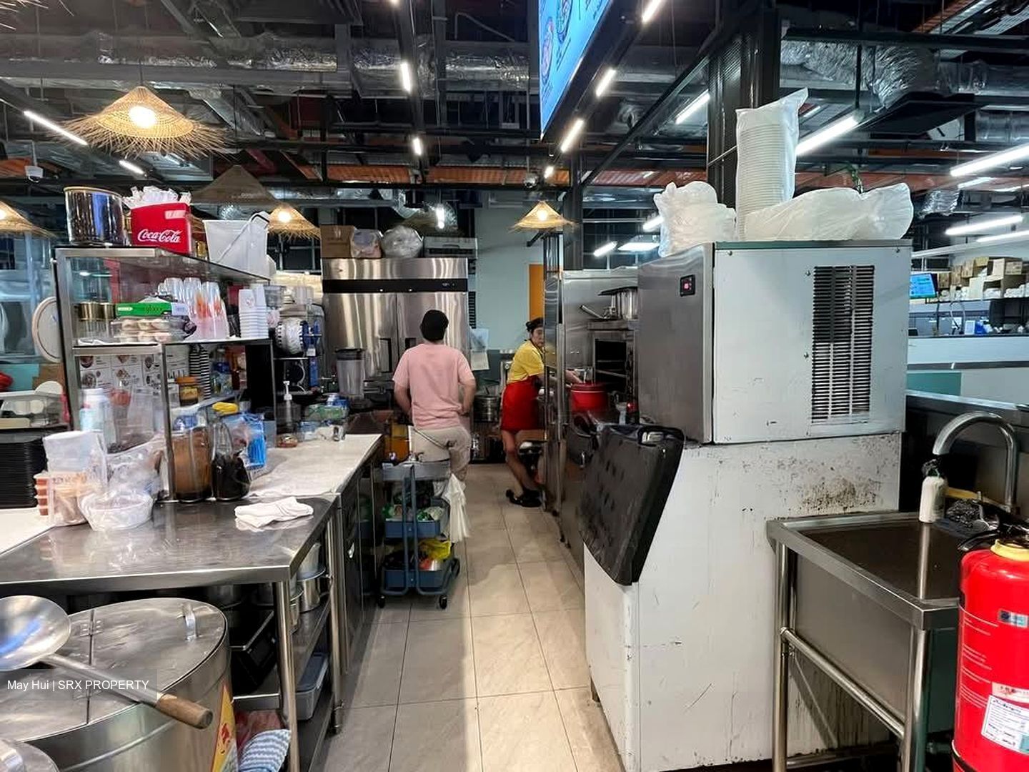 Tampines MRT (D18), Retail #583764791